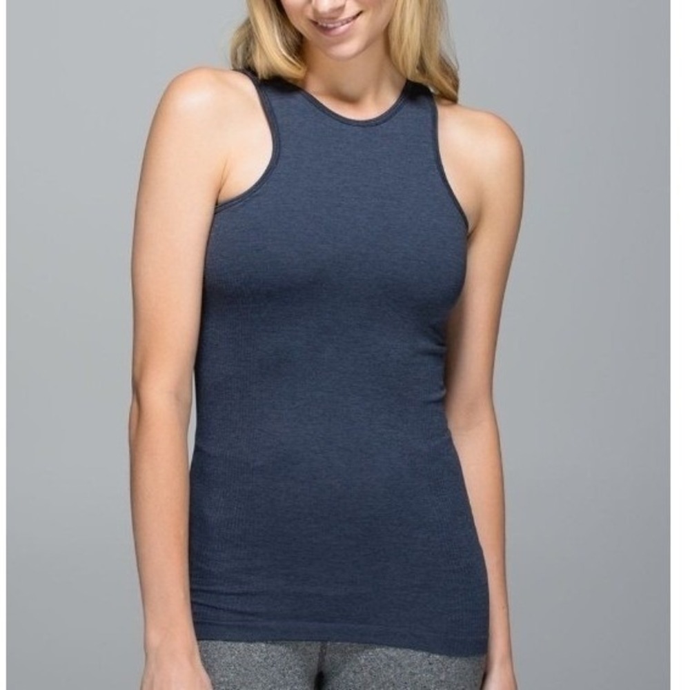 Lululemon Women's Padded Racerback Seemlessly Tank Top Navy (Size 6 Tag Removed)